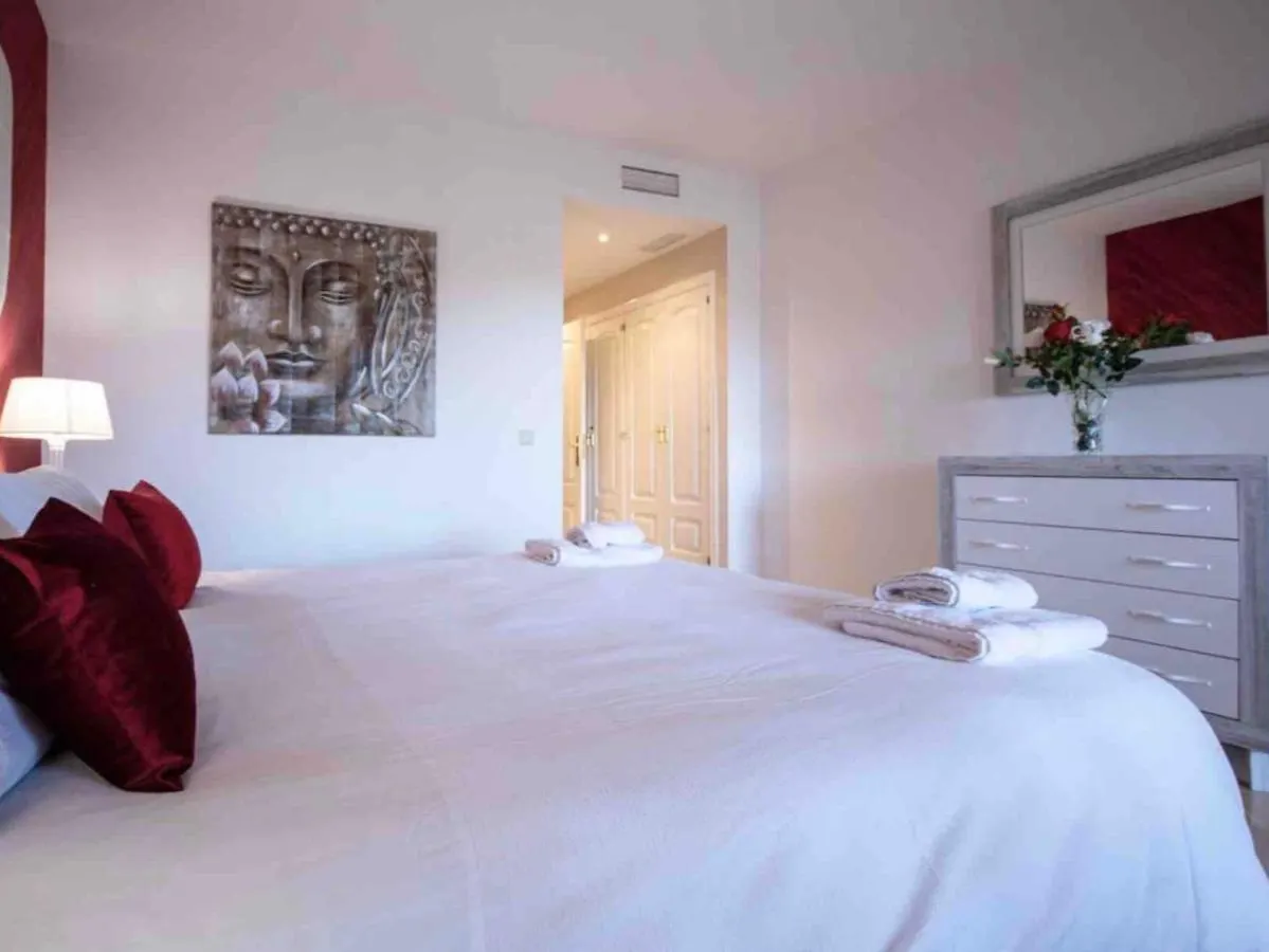 Spacious Apartment Near To Nikki Beach Marbella