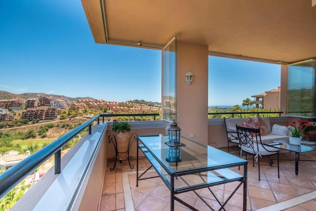 Spacious Apartment Near To Nikki Beach Marbella Spain
